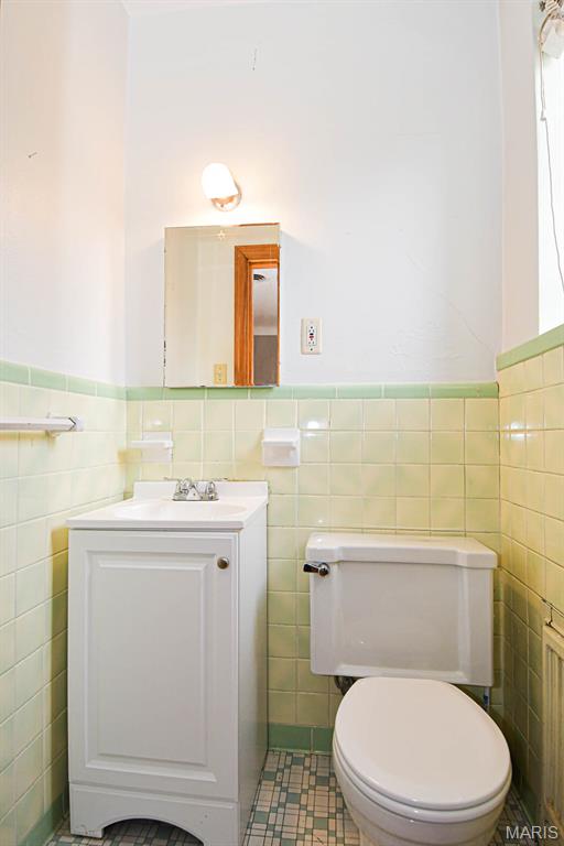 5859 Nottingham Avenue Unit: 2w