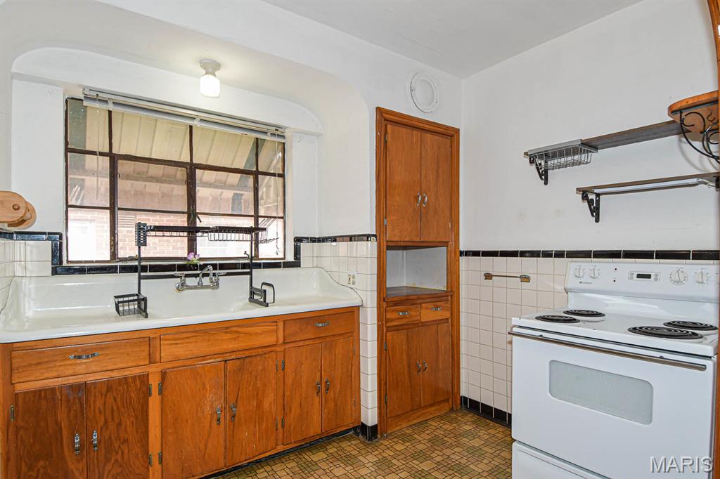 5859 Nottingham Avenue Unit: 2w