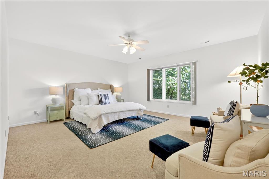 155 N Hanley Road Unit: 305