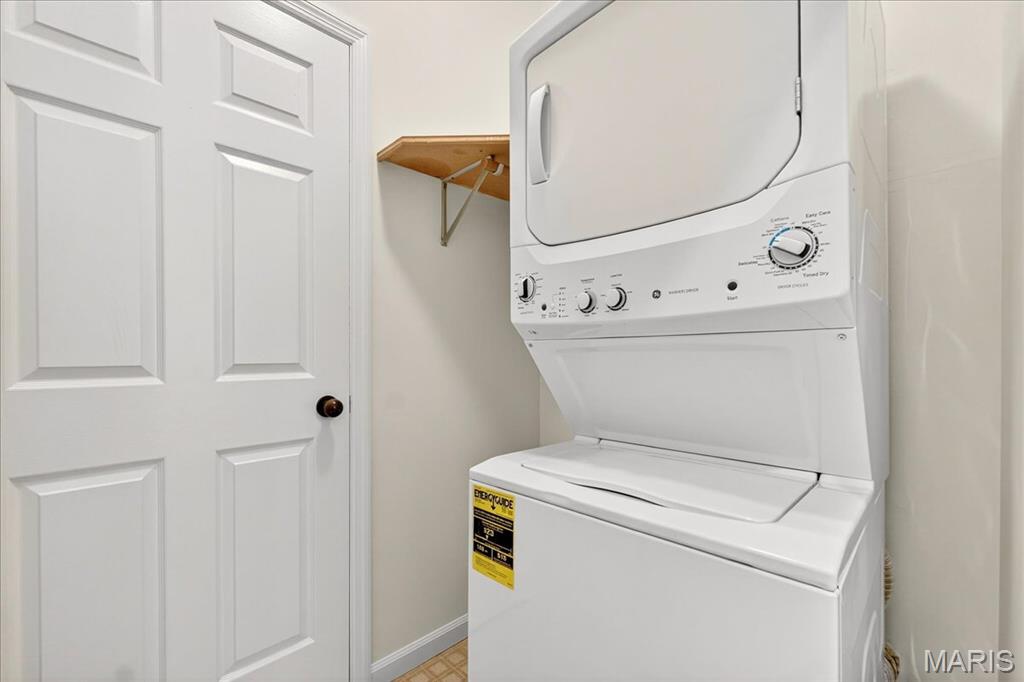 155 N Hanley Road Unit: 305