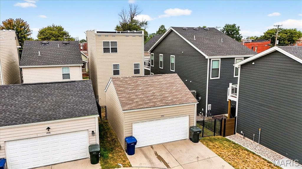 2016 Hereford Street