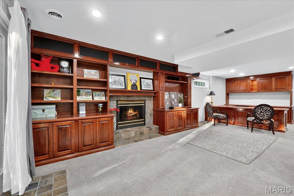 525 Black Canyon Court