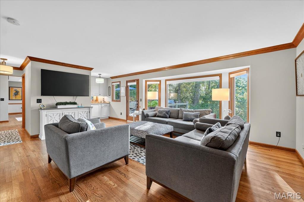 525 Black Canyon Court