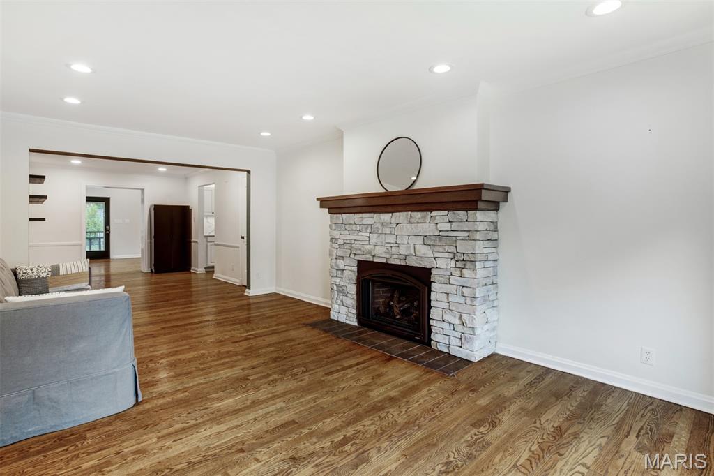 1229 Carol Ann Place
