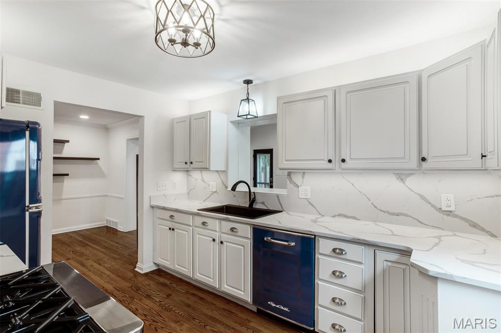 1229 Carol Ann Place