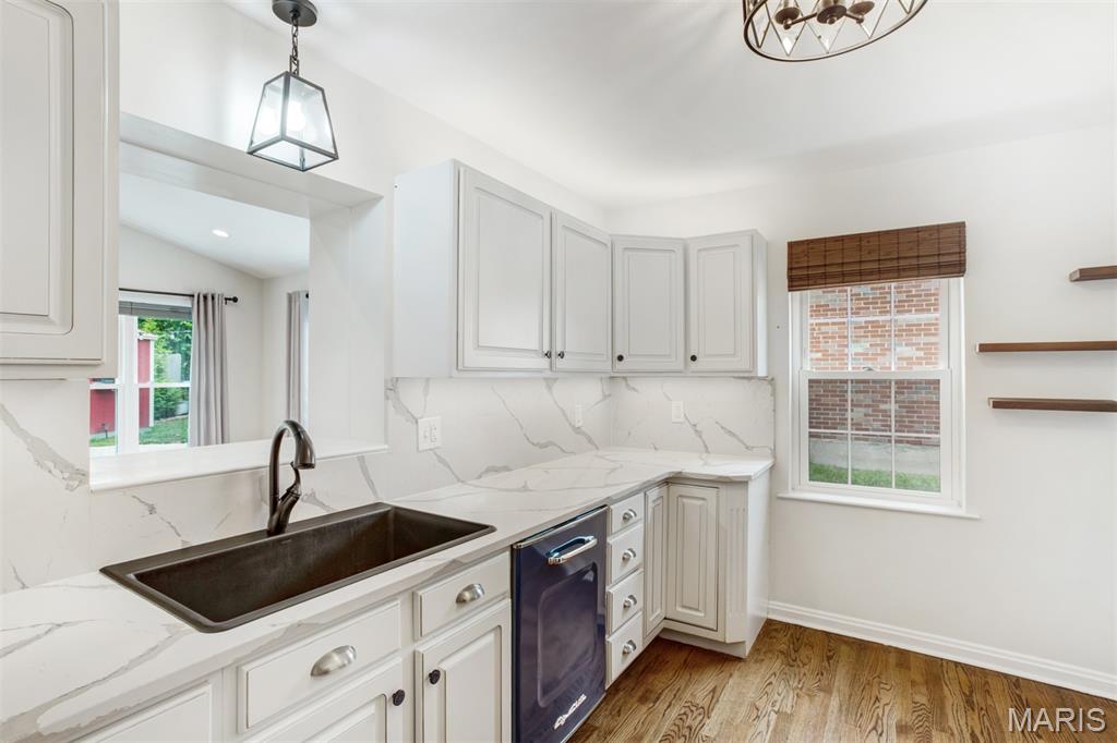 1229 Carol Ann Place
