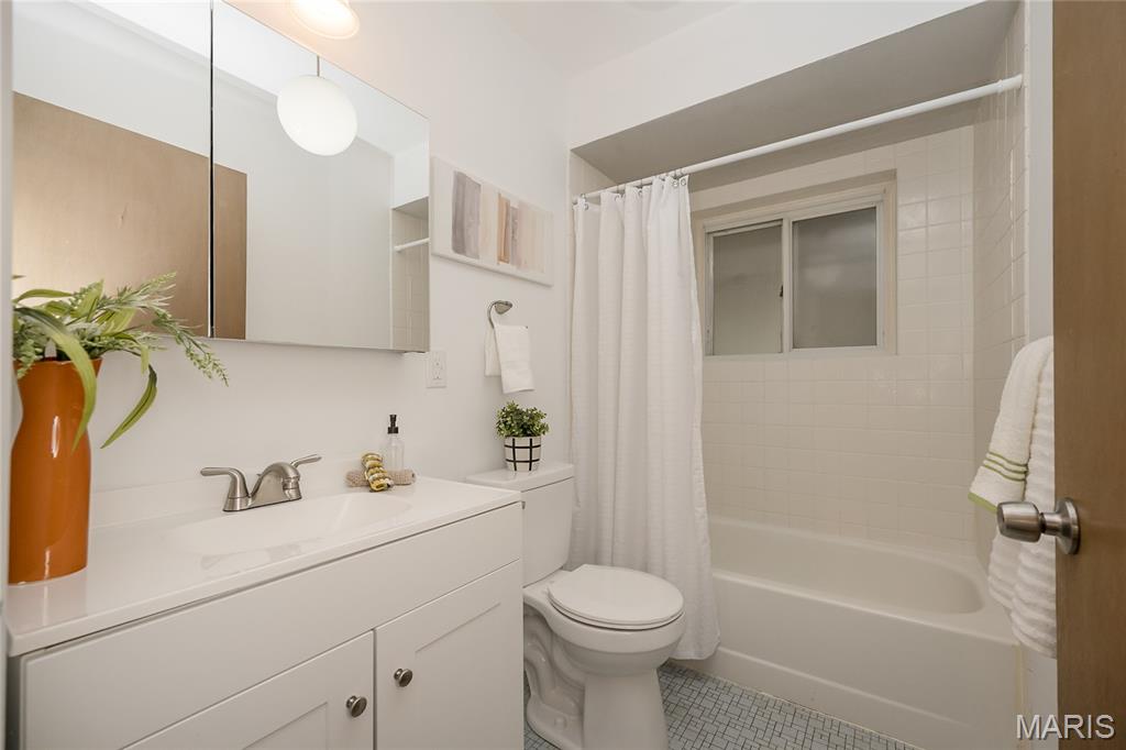 9838 Oak Haven Avenue