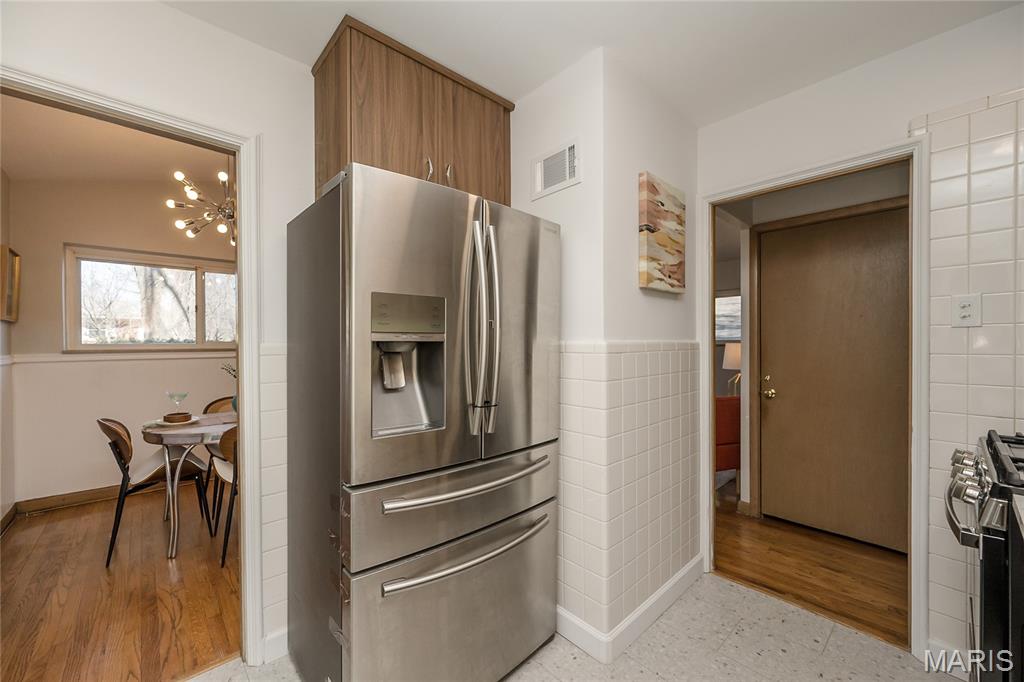 9838 Oak Haven Avenue