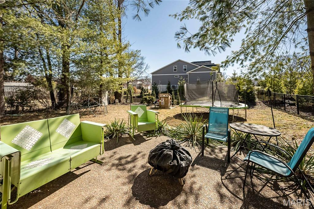 9838 Oak Haven Avenue