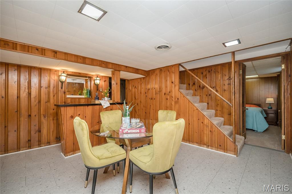 9838 Oak Haven Avenue