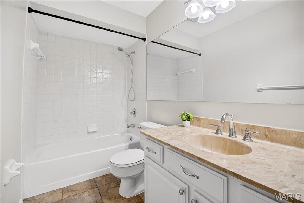 2705 Bluff Creek Court