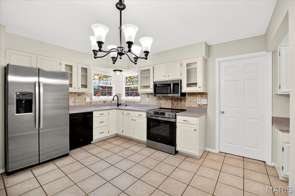 2705 Bluff Creek Court