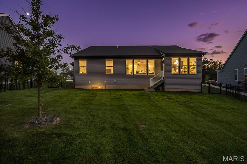 819 Upland Loop
