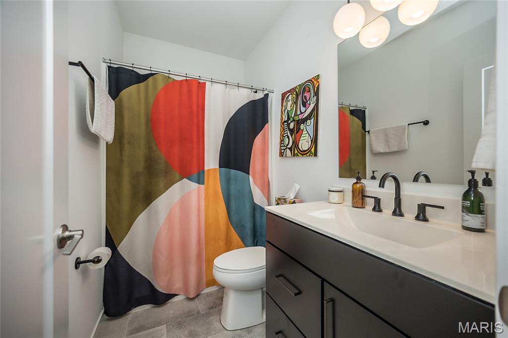 819 Upland Loop