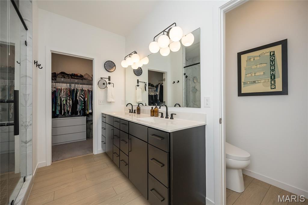 819 Upland Loop