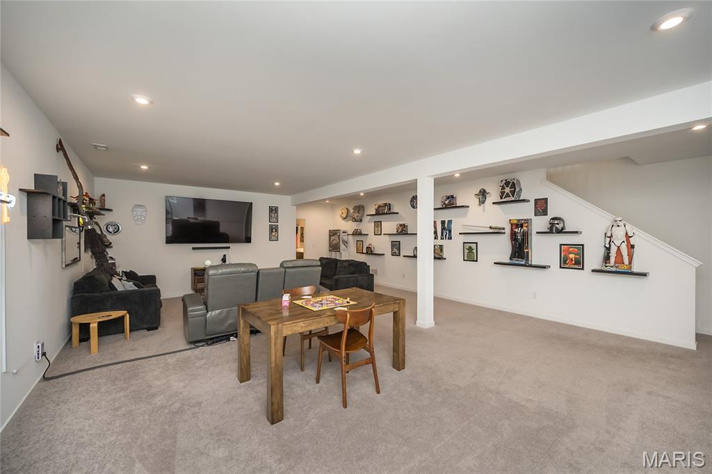 819 Upland Loop
