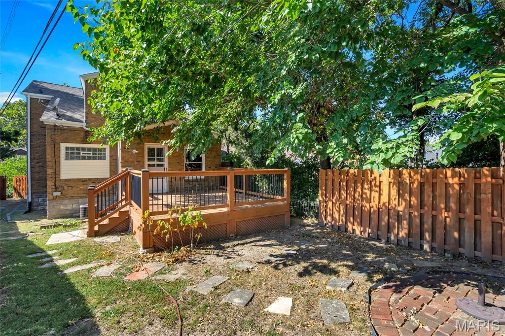 7572 Hiawatha Avenue