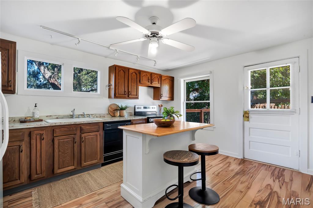 7572 Hiawatha Avenue