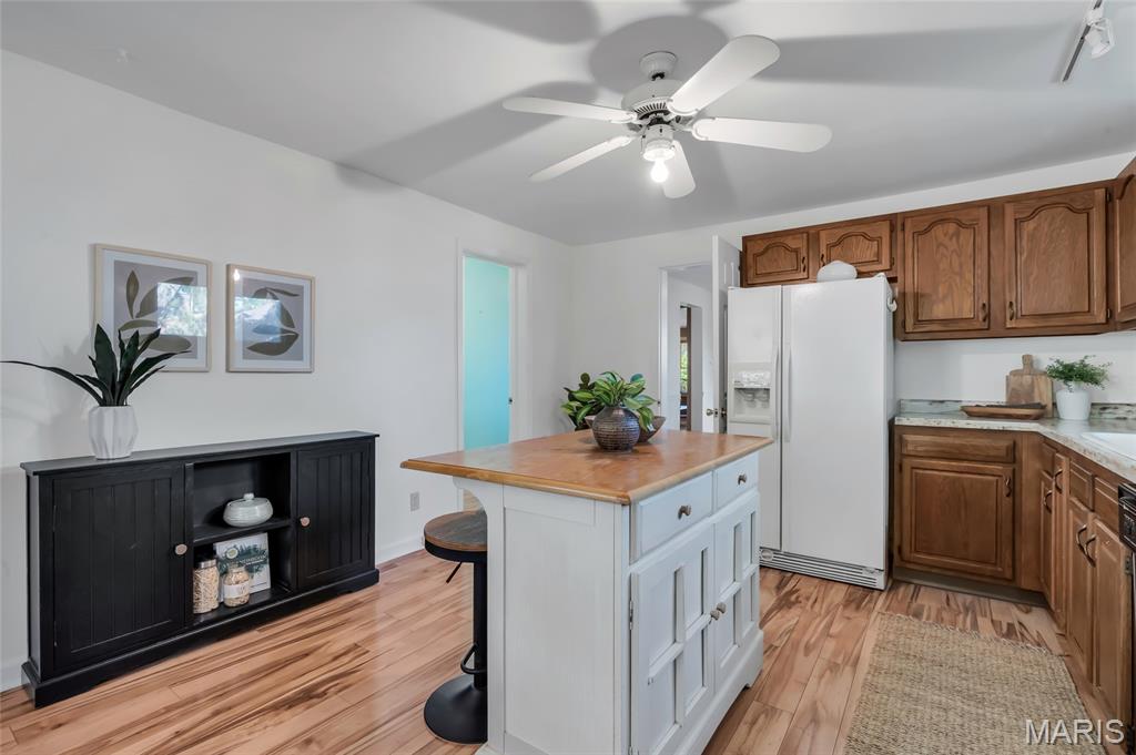 7572 Hiawatha Avenue