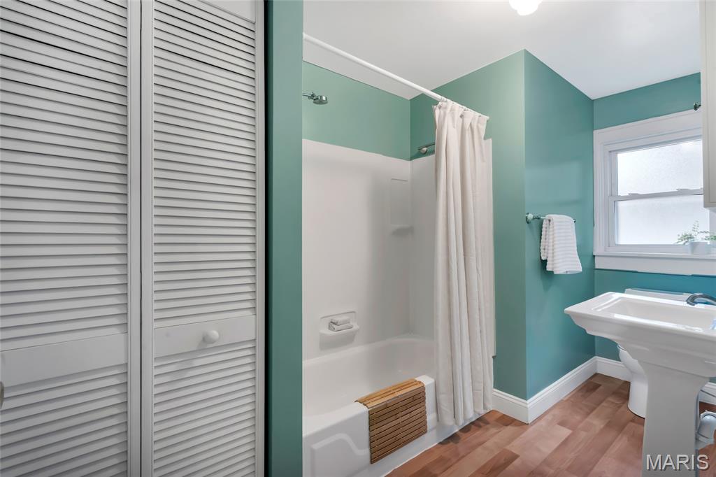 7572 Hiawatha Avenue