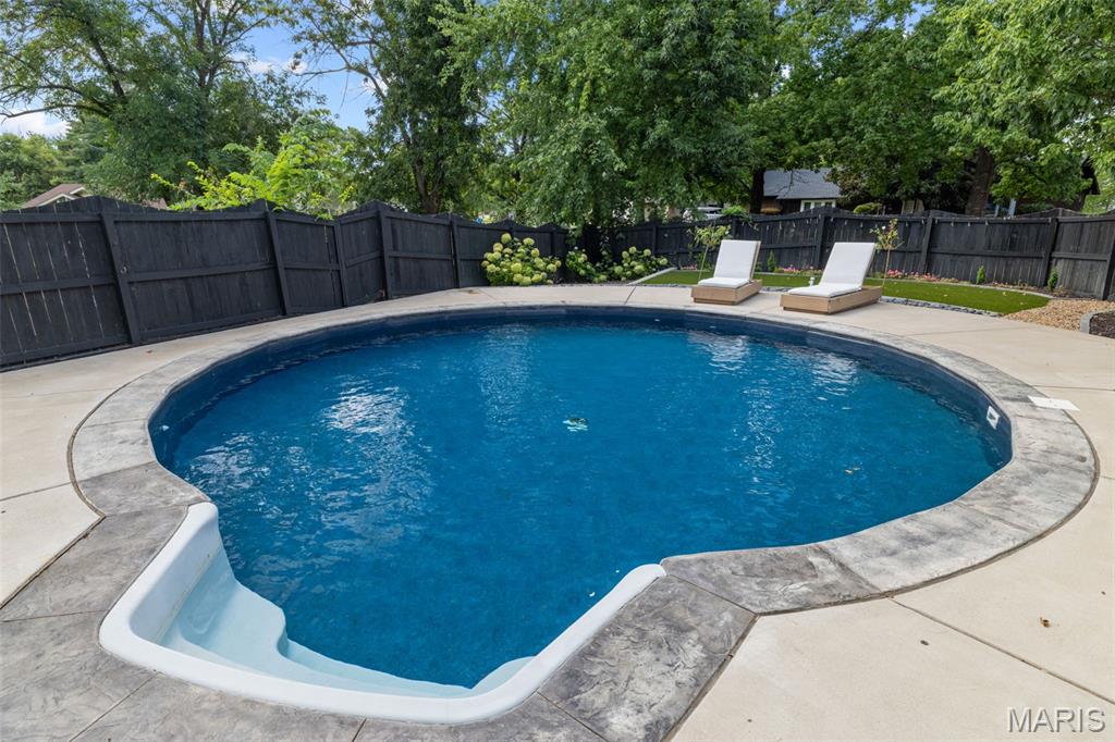 520 Kingridge Drive