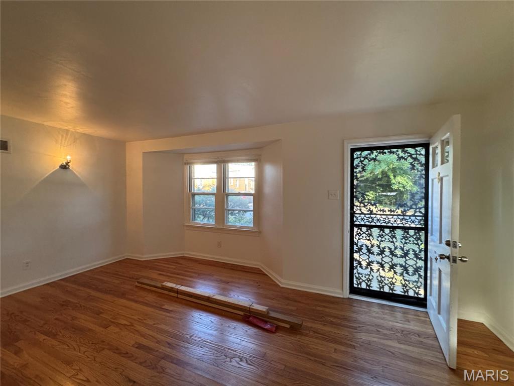 8 Oakwood Avenue
