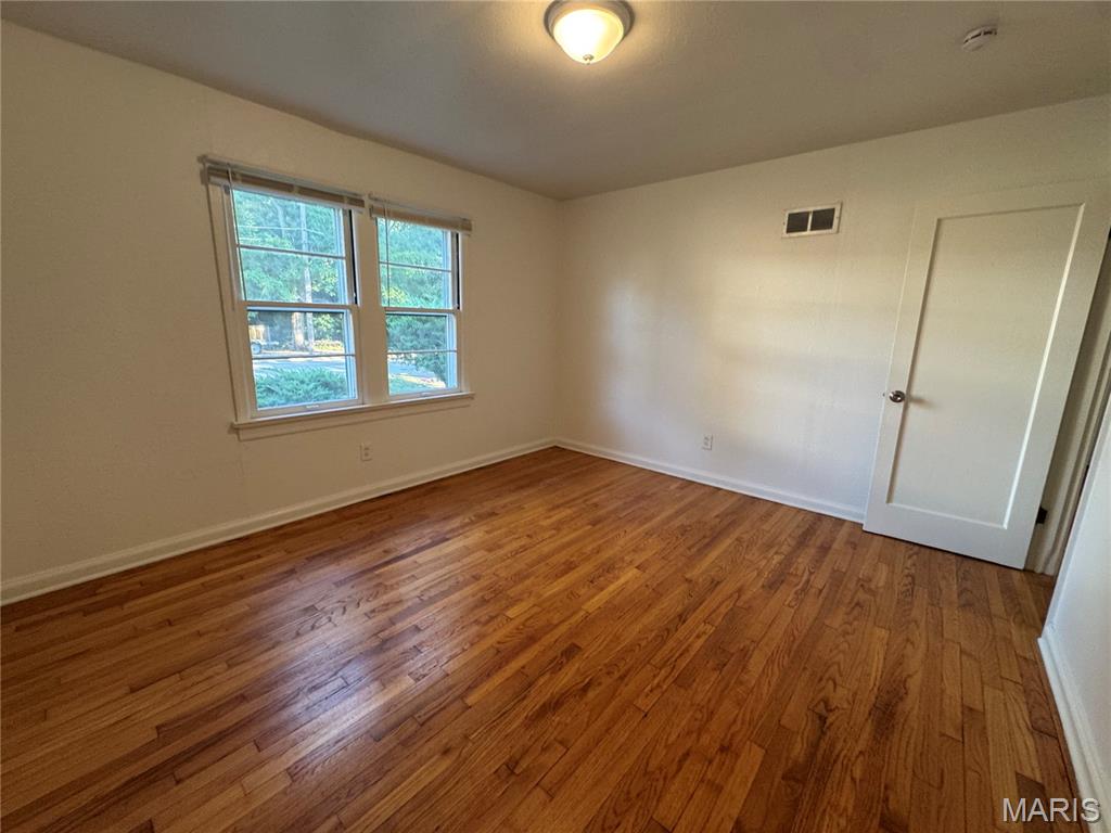 8 Oakwood Avenue