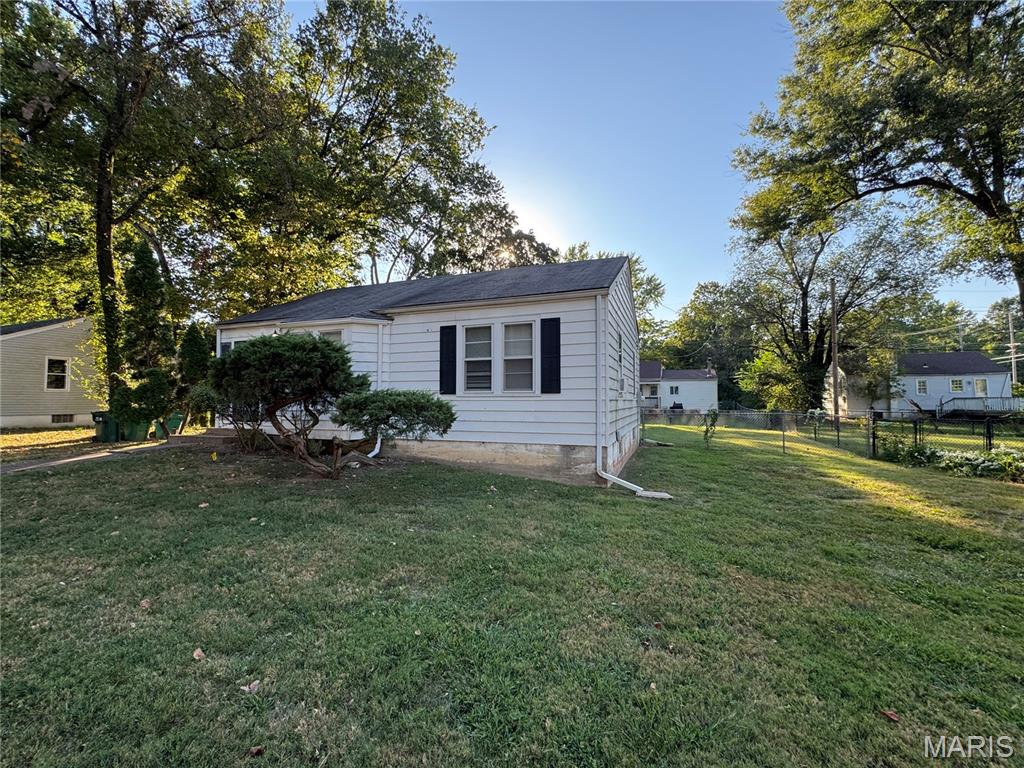 8 Oakwood Avenue