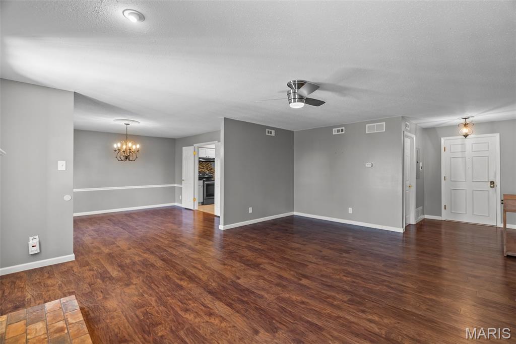 15009 Claymoor Court Unit: 15