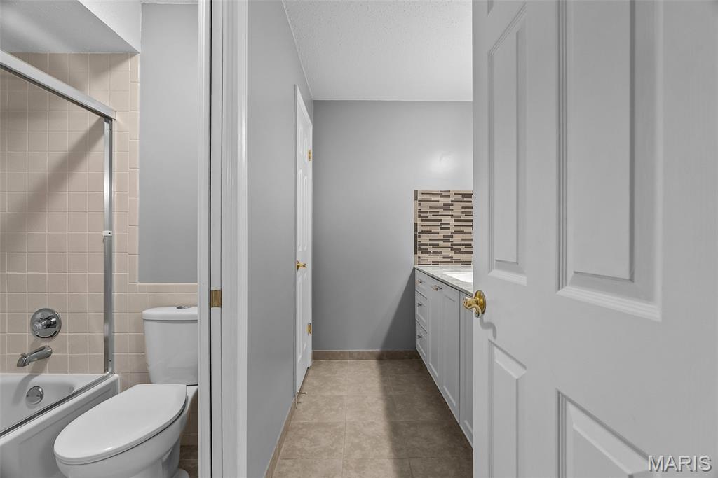 15009 Claymoor Court Unit: 15