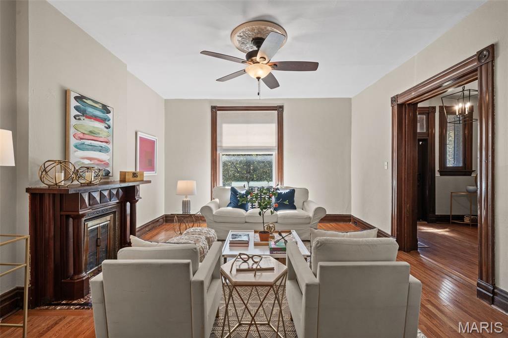 3629 Russell Boulevard