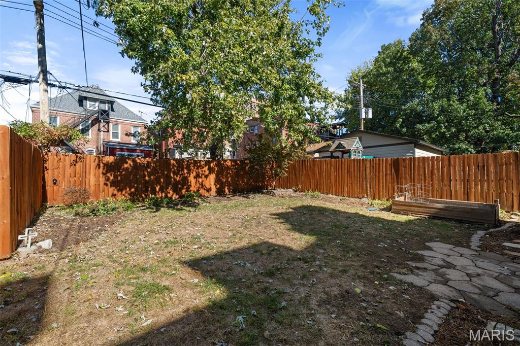 3629 Russell Boulevard