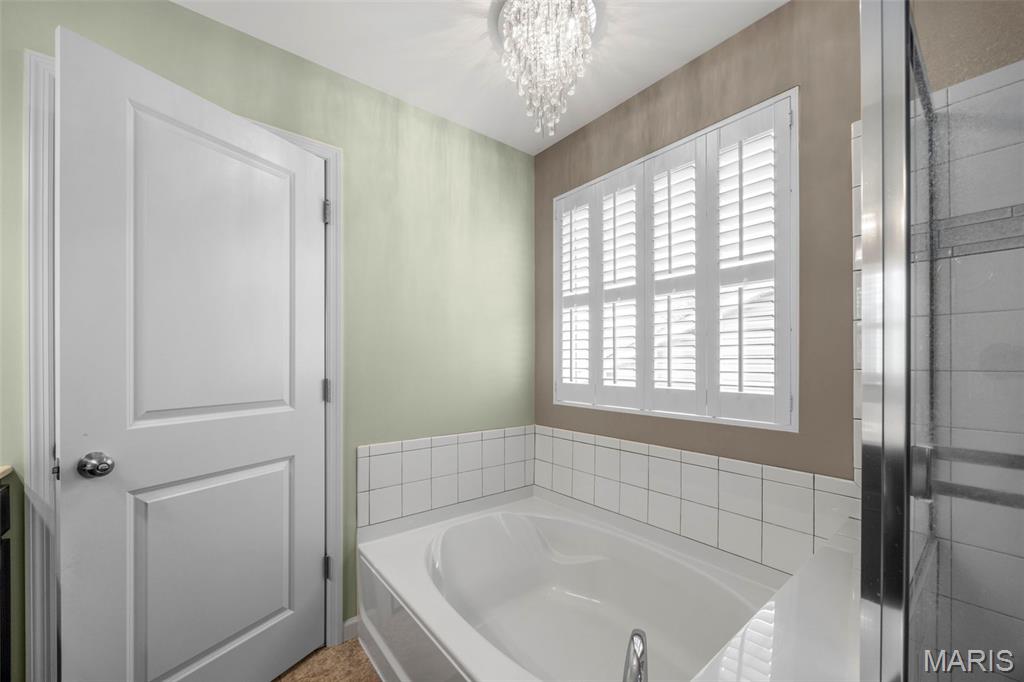 2022 Lynwood Ridge Drive