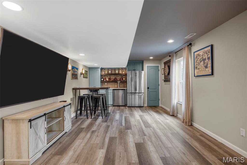 2022 Lynwood Ridge Drive