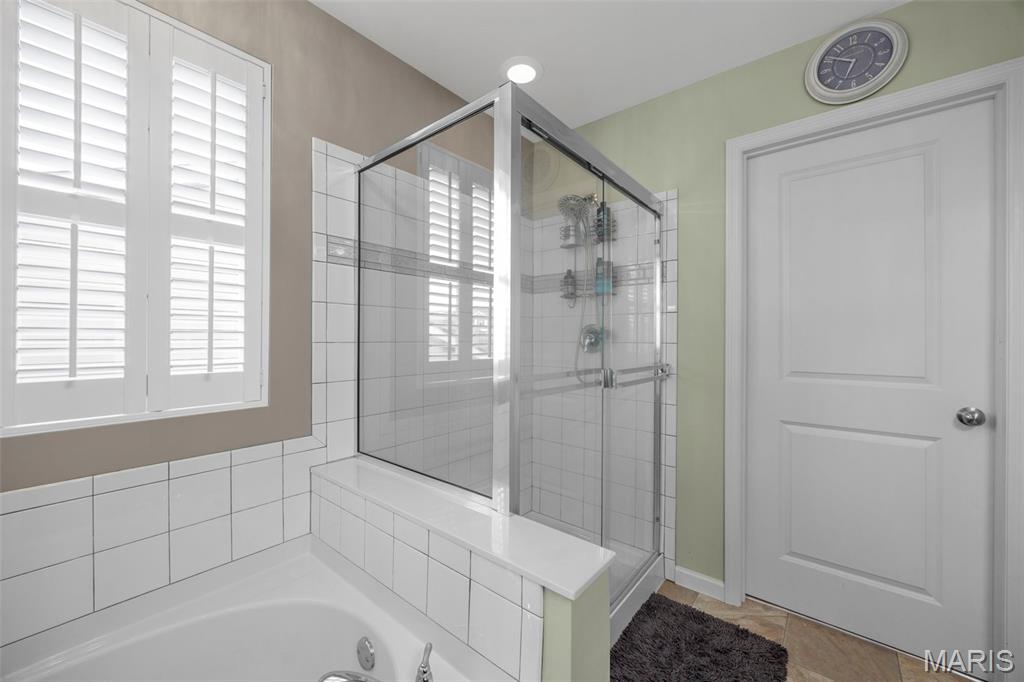 2022 Lynwood Ridge Drive