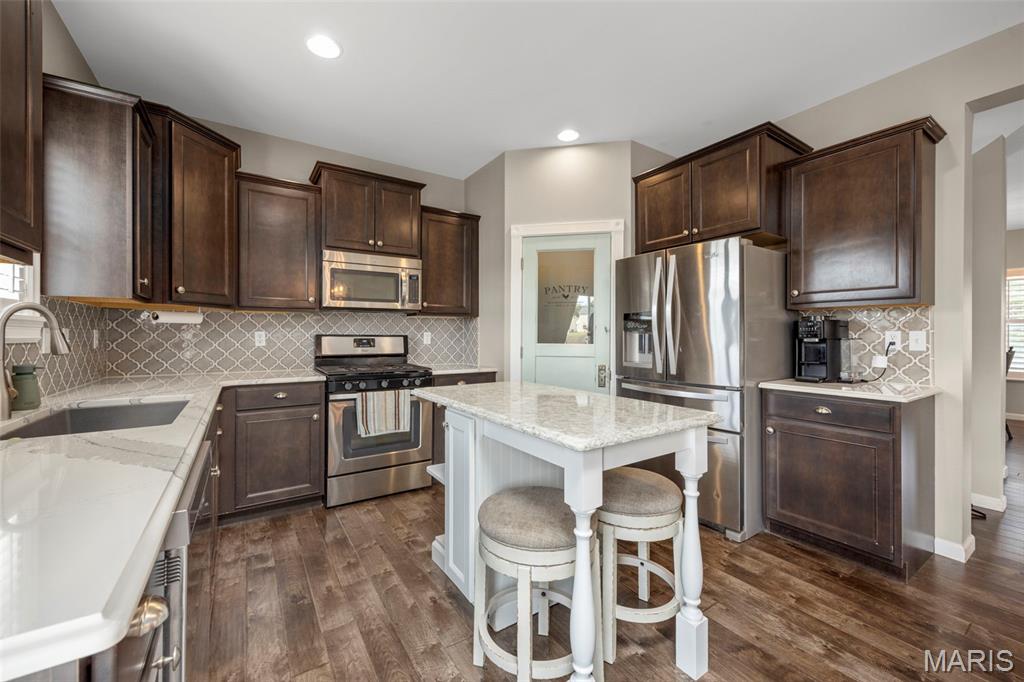 2022 Lynwood Ridge Drive