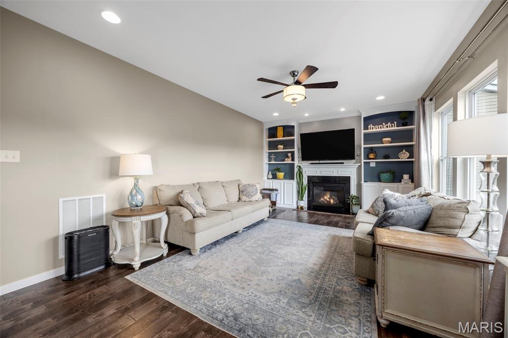 2022 Lynwood Ridge Drive