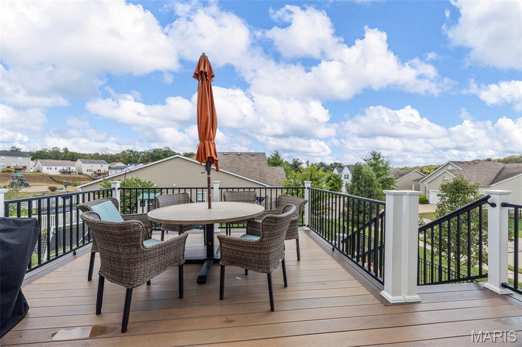 2022 Lynwood Ridge Drive