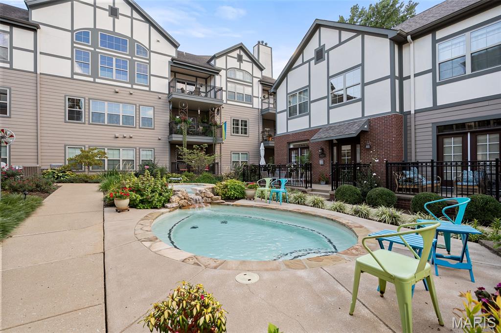 2211 S Grand Boulevard Unit: 210