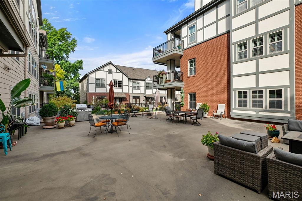 2211 S Grand Boulevard Unit: 210