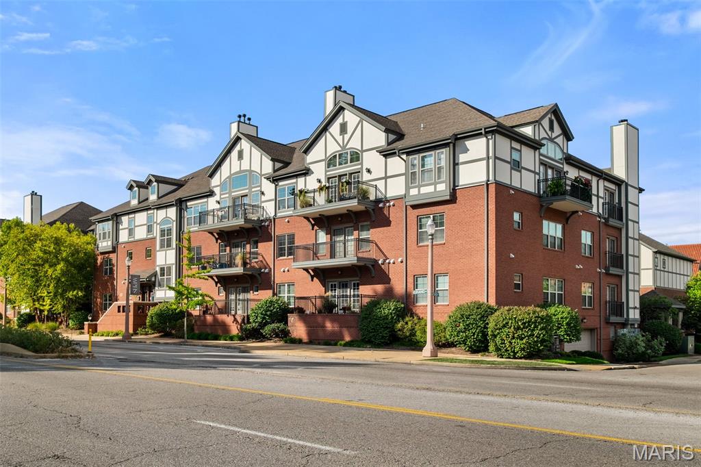 2211 S Grand Boulevard Unit: 210
