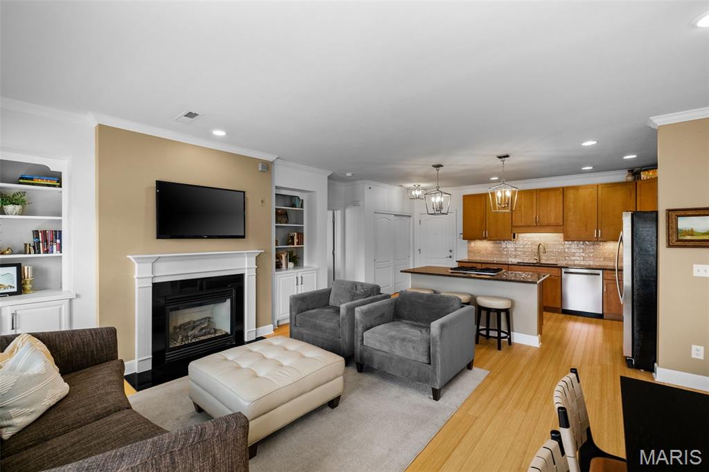 2211 S Grand Boulevard Unit: 210