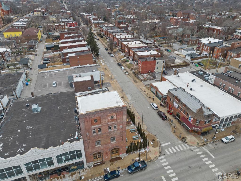 2724 Cherokee Street