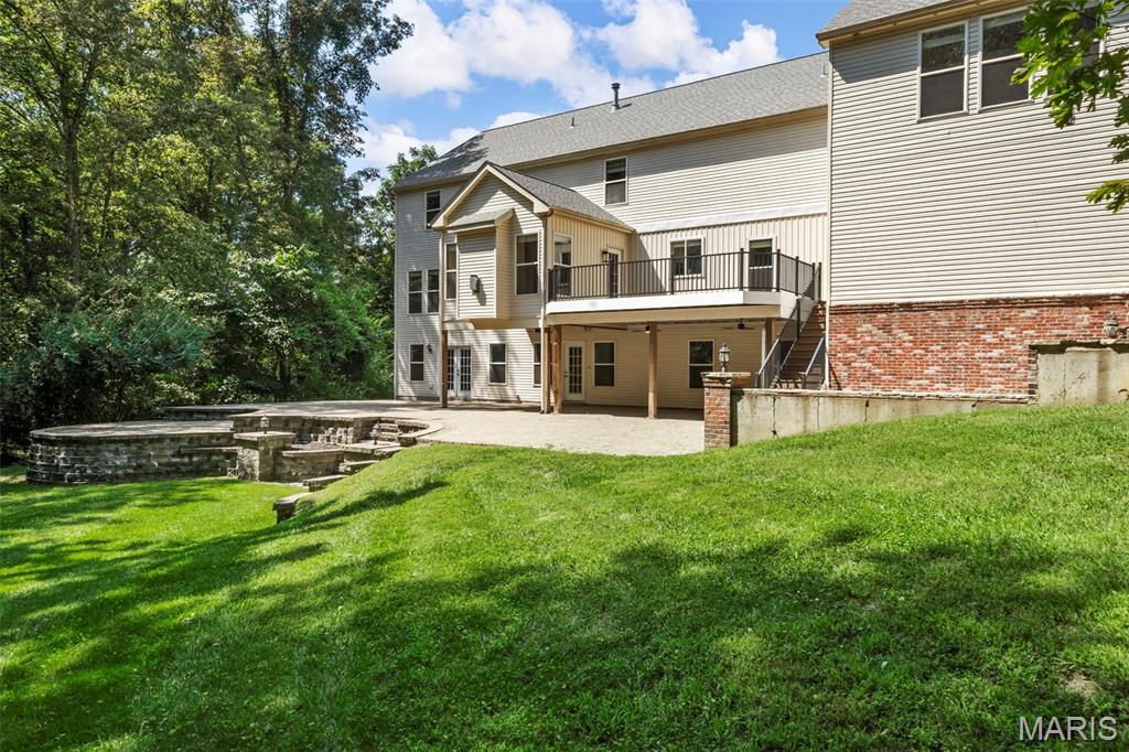 18498 Hollow Hills Drive