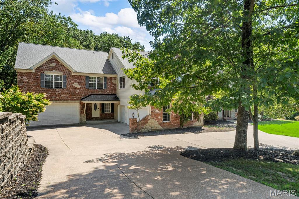 18498 Hollow Hills Drive