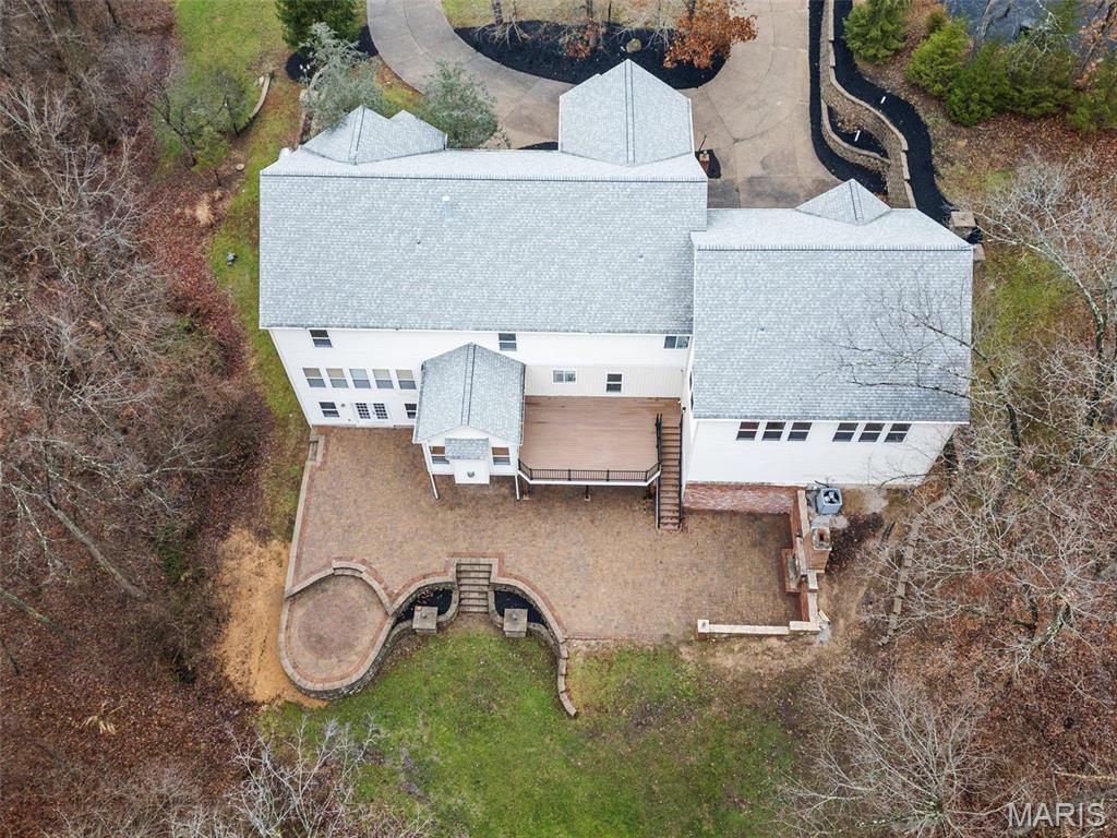 18498 Hollow Hills Drive