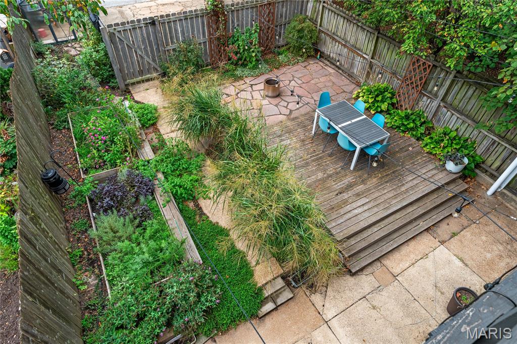 2014 James Street Unit: B