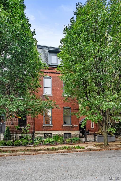 2014 James Street Unit: B