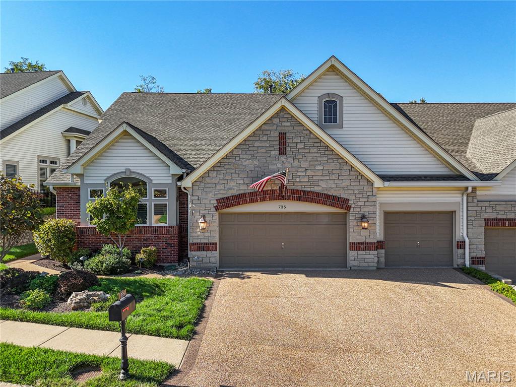 735 Stonebluff Court