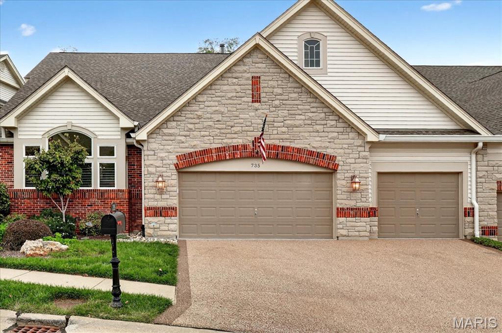 735 Stonebluff Court